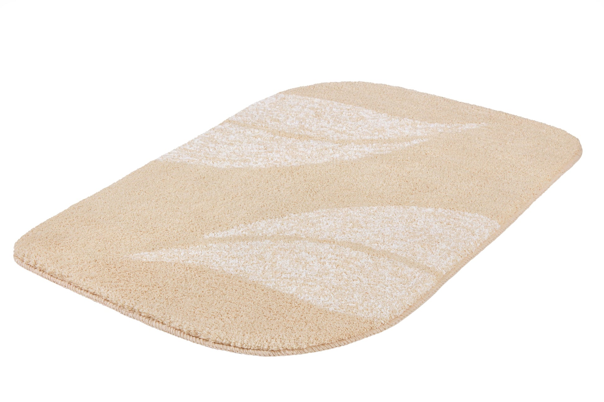 Beige Badematte mit weißem Wellenmuster.