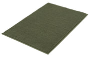 Rechteckiger, olivgrüner Badteppich aus weichem Hochflor von oben