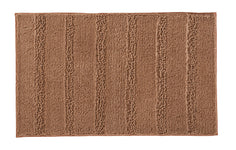 Rechteckige braune Badematte mit flauschiger, gestreifter Struktur