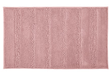 Rechteckiger rosa Badteppich mit gestreifter Hoch-Tief-Struktur
