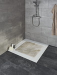 Beige Badematte mit Wellenmuster in moderner, grauer, eckiger Duschkabine