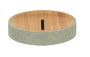 Seifenschale KYOTO Schilf aus geriffelter grüner Keramik mit Einsatz aus hellem Holz.