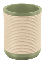 Zahnputzbecher RUNA Dill steht als grüner Becher mit geriffelter, beiger Oberfläche aufrecht.