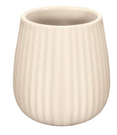 Keramikbecher in Creme mit vertikaler Rillenstruktur