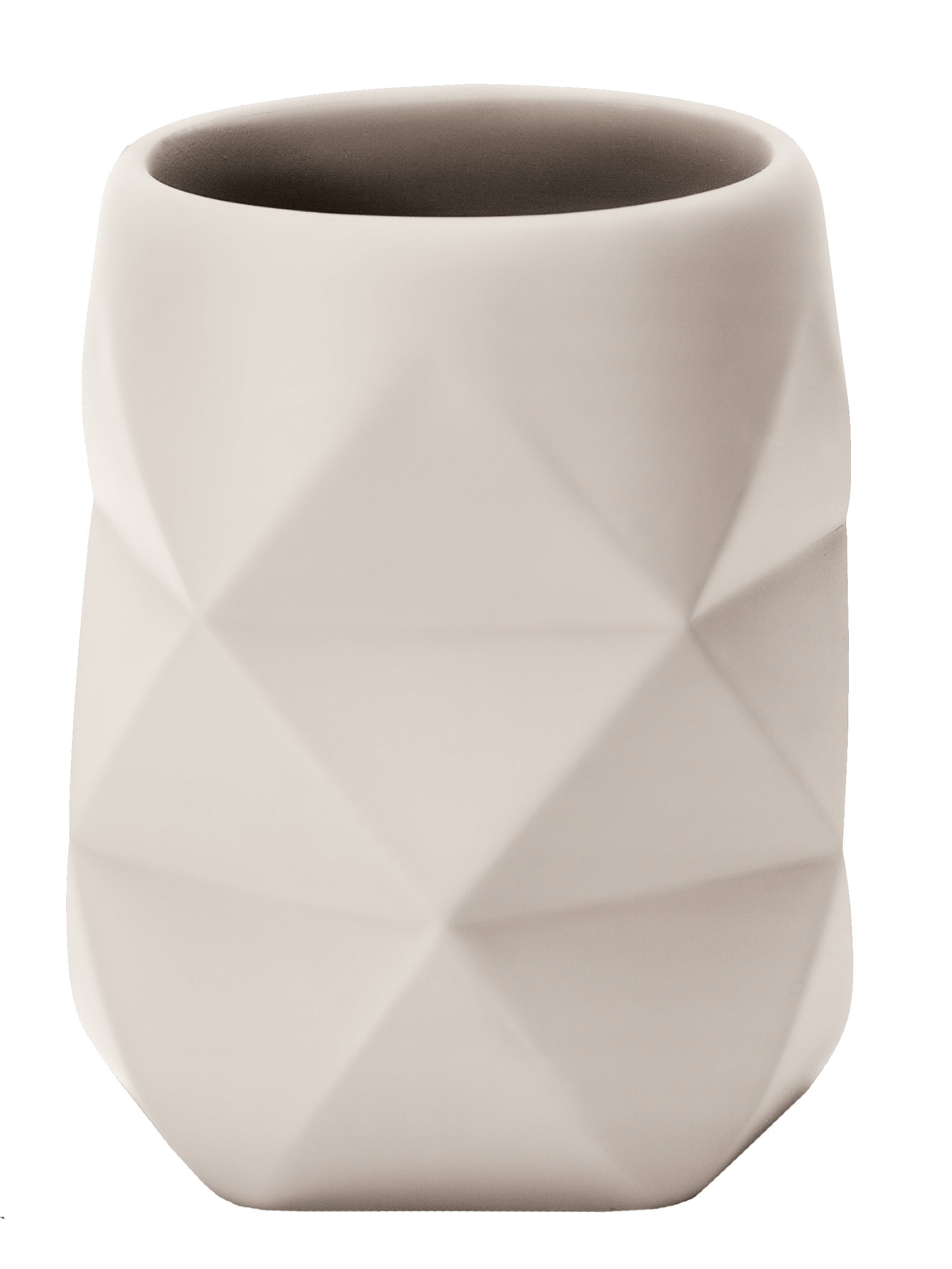 Zahnputzbecher CRACKLE Bast aus Keramik mit geometrischer Struktur in hellem Beige freigestellt vor Weiß.