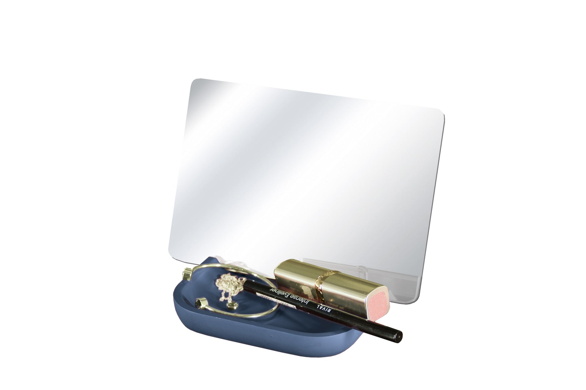 Kosmetikspiegel TRAY MIRROR Mare auf blauem Tablett mit Schmuck, Mascara und Lippenstift.