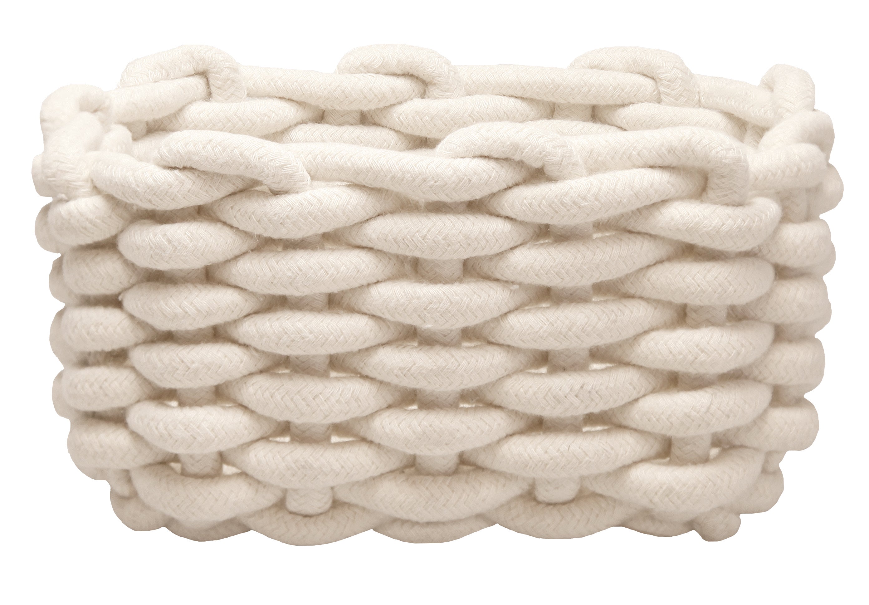 Aufbewahrungskorb FELLONE Natur M steht als geflochtener Korb aus hellem Material im Vordergrund.