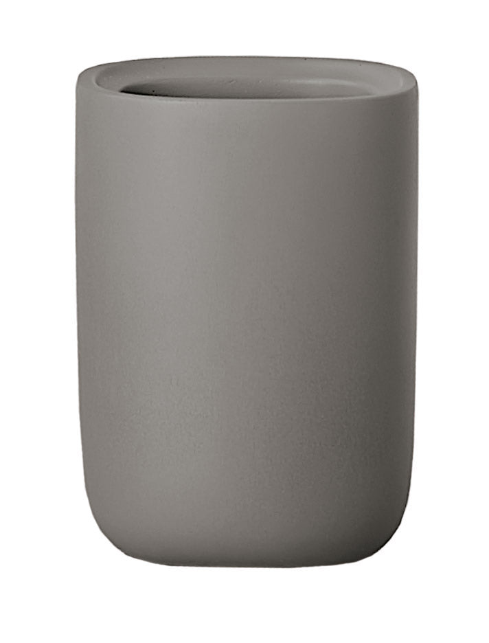 Zahnputzbecher ALITA Schiefer steht freistehend vor weißem Hintergrund.