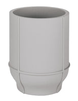 Zylindrischer, hellgrauer Zahnputzbecher mit gerillter Struktur außen