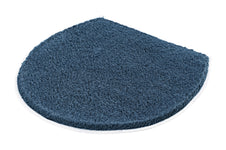 Halbrunder, dunkelblauer Badteppich mit dichter, flauschiger Oberfläche