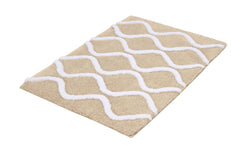Beiger Badematte mit weißen, wellenförmigen Linien im Hochflor Design
