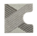 Quadriger WC-Vorleger grau mit diagonalen Streifen und Aussparung