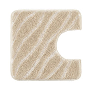 WC-Vorleger TRAM Caramel 55 x 55 cm mit Ausschnitt in beige gemustert von oben fotografiert.