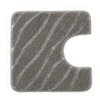 Graue, eckige WC-Badematte mit halbrundem Ausschnitt und Wellenmuster