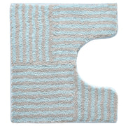 WC-Vorleger CHELSEA Opal 55 x 50 cm mit Ausschnitt liegt flach und zeigt blau-graues Streifenmuster.