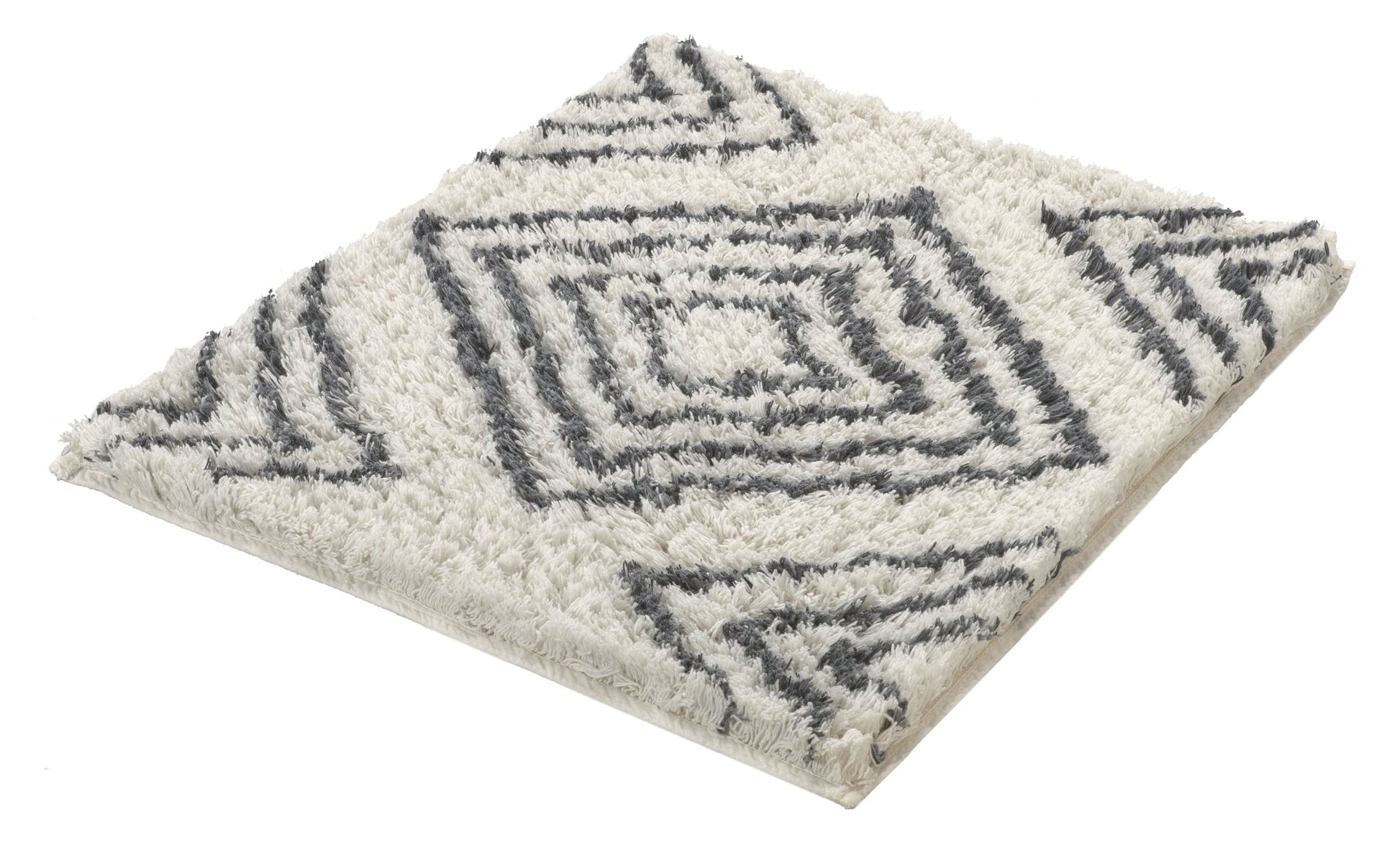 Rechteckiger weißer Badteppich mit grauem, geometrischem Rautenmuster