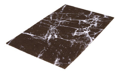 Brauner Badteppich mit weißem, marmoriertem Linienmuster von oben