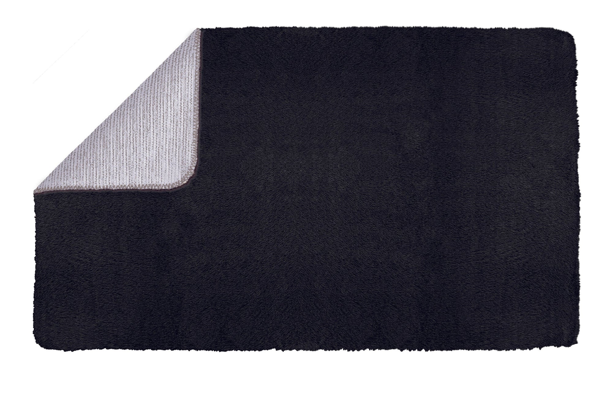 Rechteckige schwarze Badematte mit umgeschlagener hellgrauer Ecke