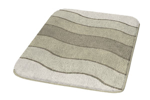 Rechteckiger Badteppich mit welligen Streifen in Beige und Grau