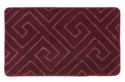 Bordeauxrote Badematte mit geometrischem Labyrinth-Muster aus Textil