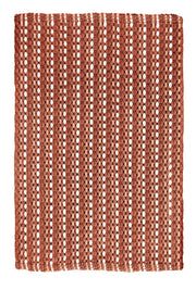 Geflochtene Badematte Rostorange mit weißen Längsstreifen aus Baumwolle