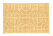 Beigefarbene Badematte mit plastischem geometrischem Muster im Relief
