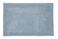 Hellblaue rechteckige Badematte mit strukturierter Musteroberfläche