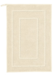 Badteppich NICO Sandbeige 50 x 60 cm liegt flach und zeigt sein rechteckiges Hoch-Tief-Muster.