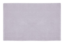 Quadratisches, hellgraues Handtuch mit feiner Wabenstruktur-Oberfläche