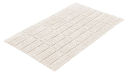 Rechteckiger, cremefarbener Badematte mit flauschiger Karo-Struktur