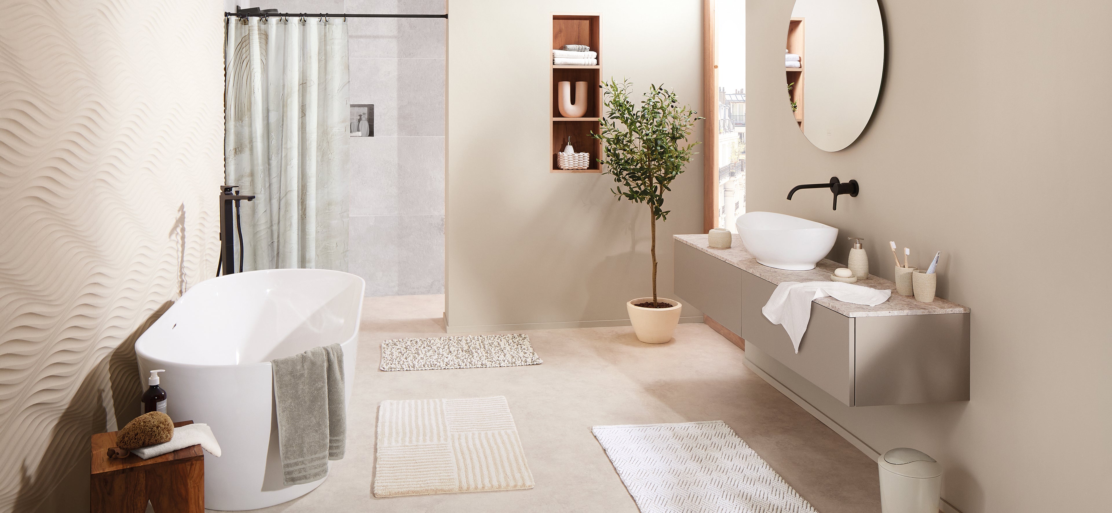 Modernes Bad mit Kleine Wolke Designwelt Helle Freunde Badteppichen und heller Dekoration.