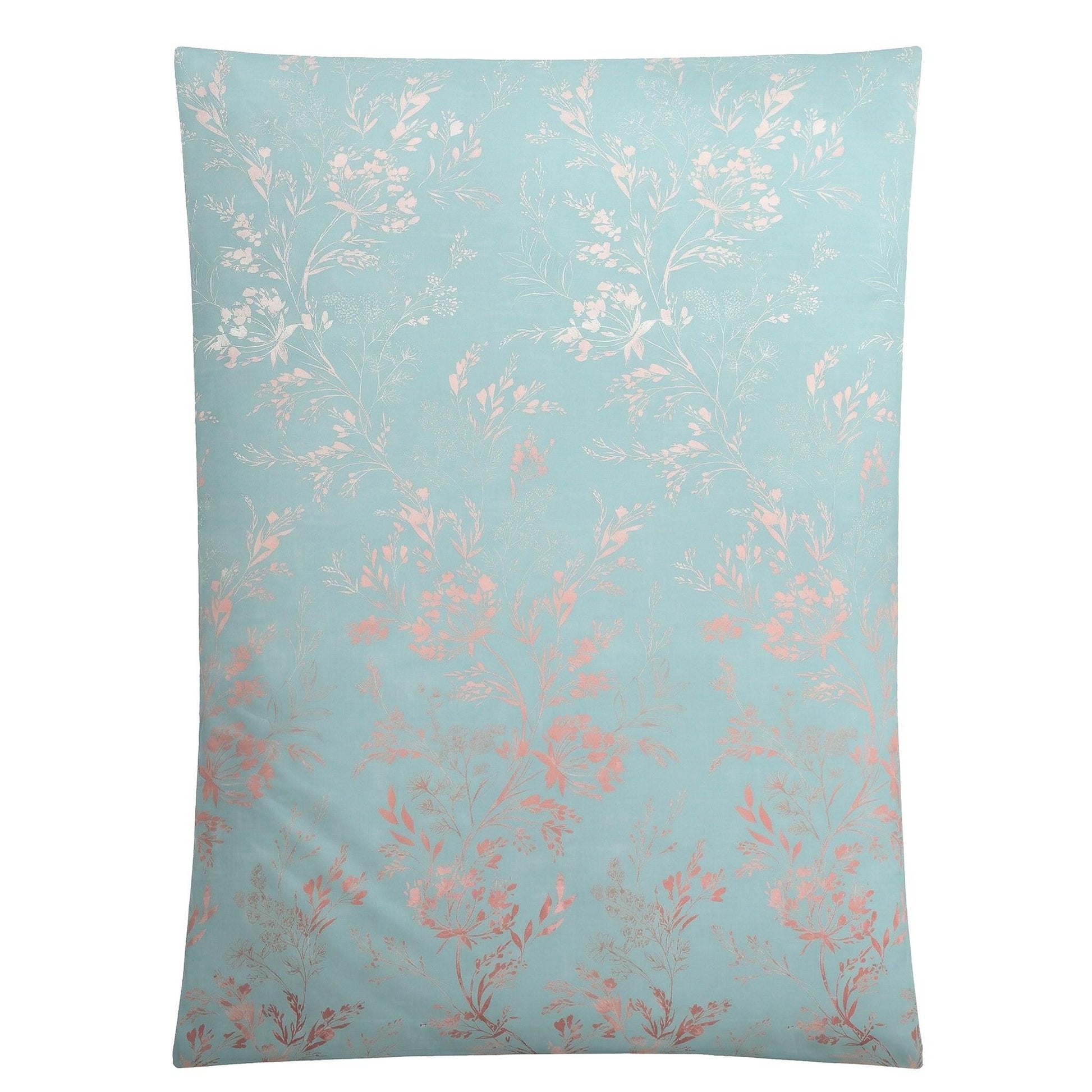 Türkise Bettwäsche mit zartem floralem Muster in Rosa.