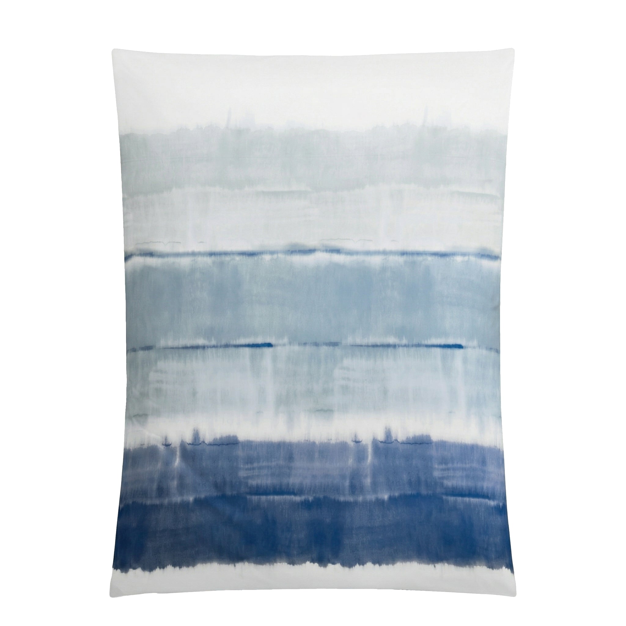 Bettwäsche in Blau-Weiß mit aquarellartigen Streifen.
