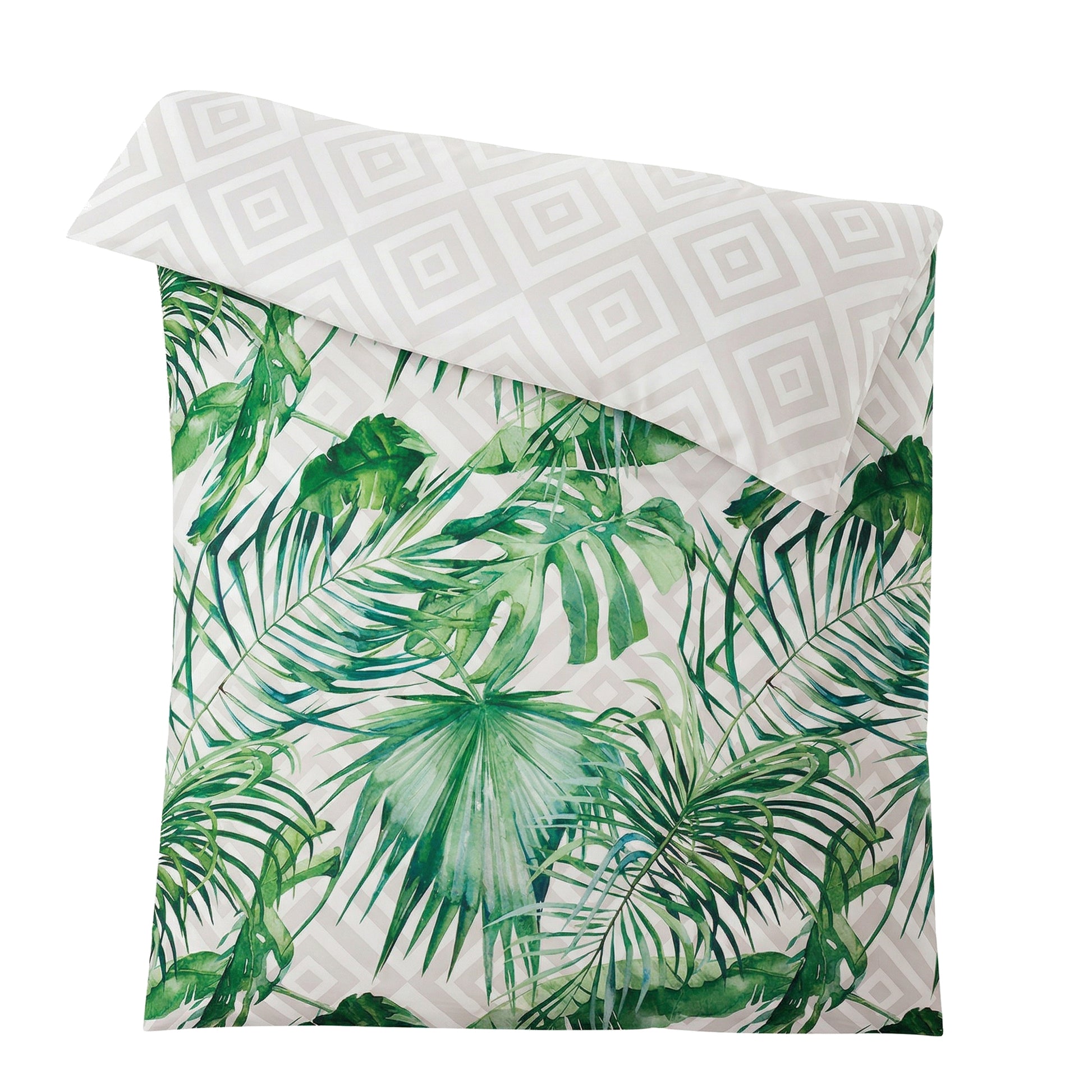 Weiße Bettwäsche mit grünen Tropenblättern und Rautenmuster.