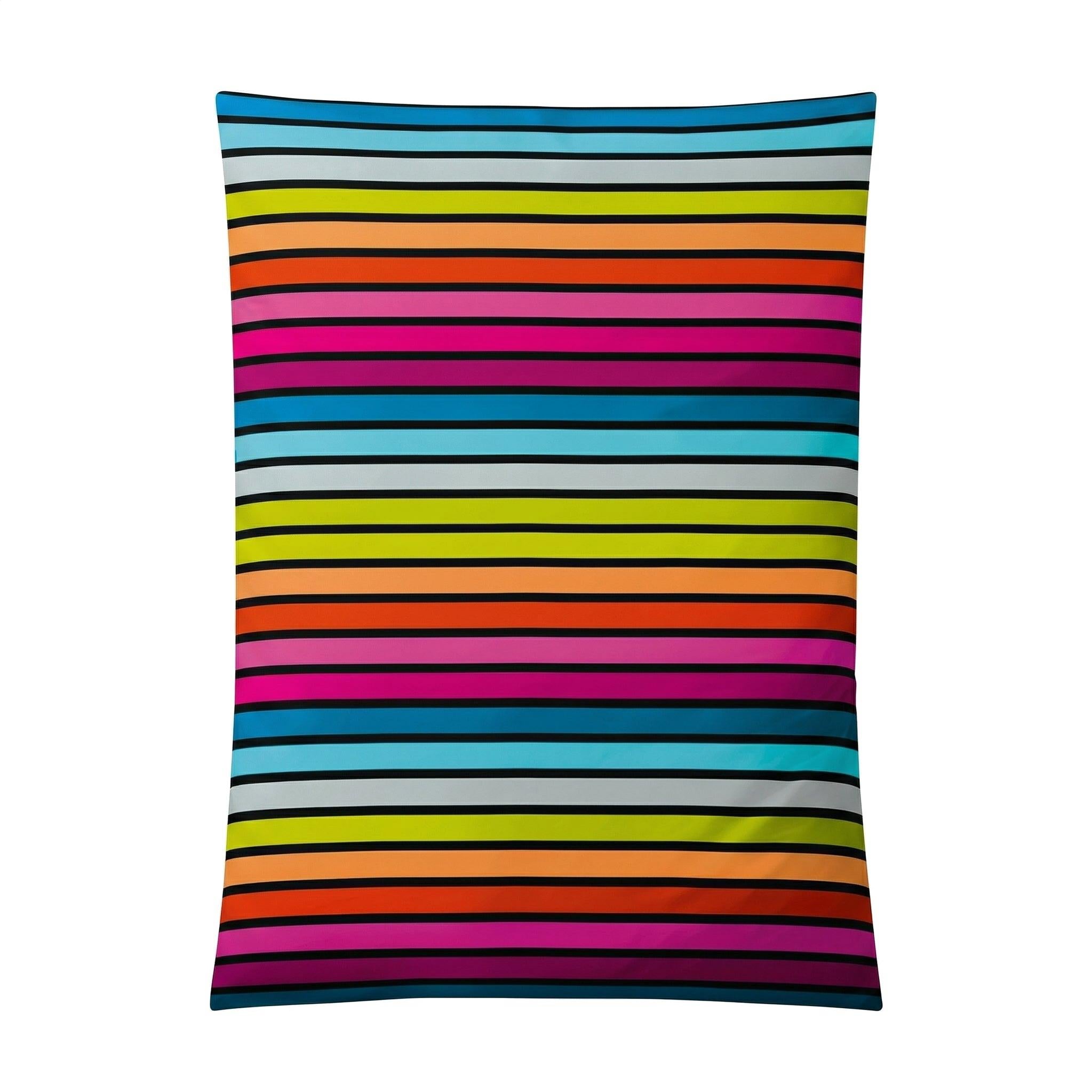 Bunte Bettwäsche mit horizontalen Streifen in Pink, Blau und Orange.