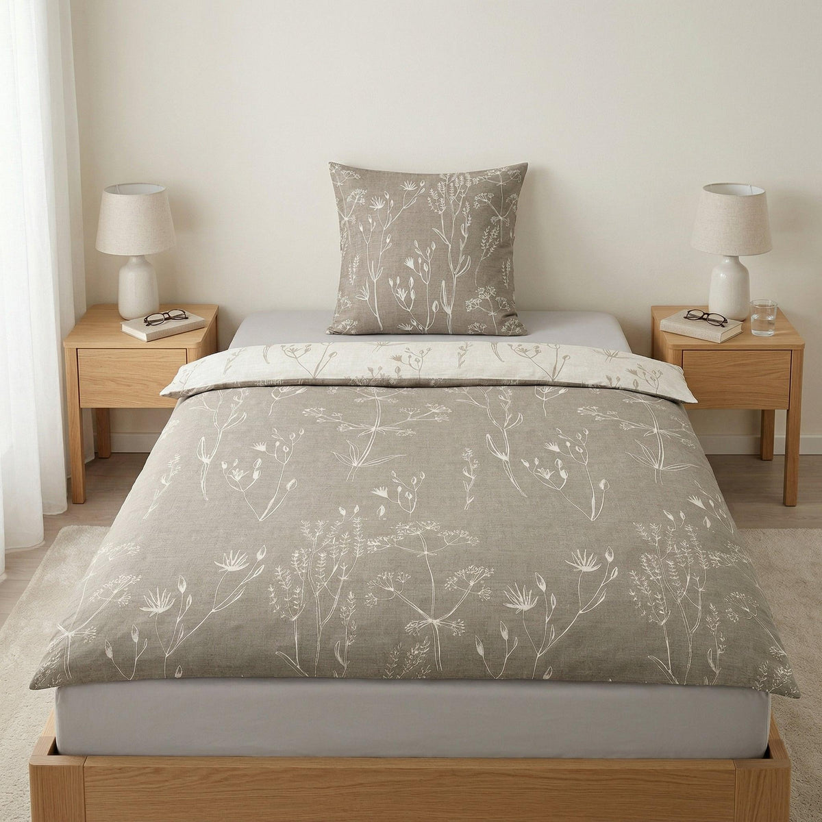 Bettwäsche Satin SAVANNAH Taupe 155 x 220 cm und 80 x 80 cm – Kleine Wolke
