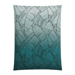 Türkise Bettwäsche mit schwarzem Blättermuster und Farbverlauf.