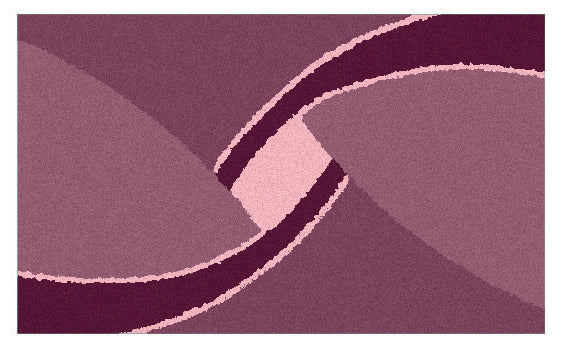 Der Badteppich zeigt ein abstraktes Muster in Rosa- und Lilatönen mit geschwungenen Formen.