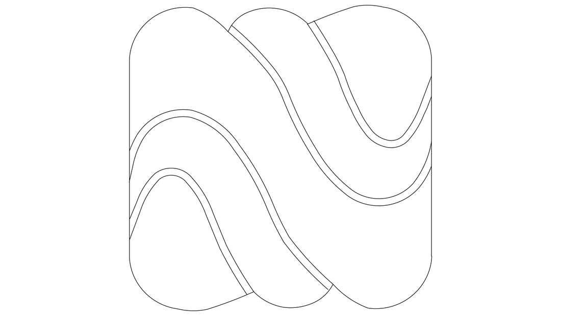 Quadratischer Badteppich Kleine Wolke Harmonia mit geschwungenem, abstraktem Linienmuster in Draufsicht.
