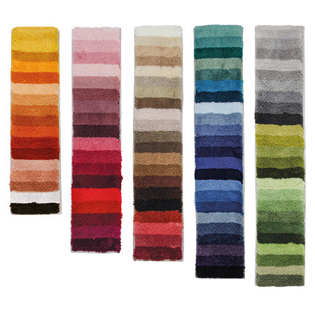 Farbmuster der Badematte Kleine Wolke Creativo Menue mit fünf gestreiften Farbvarianten