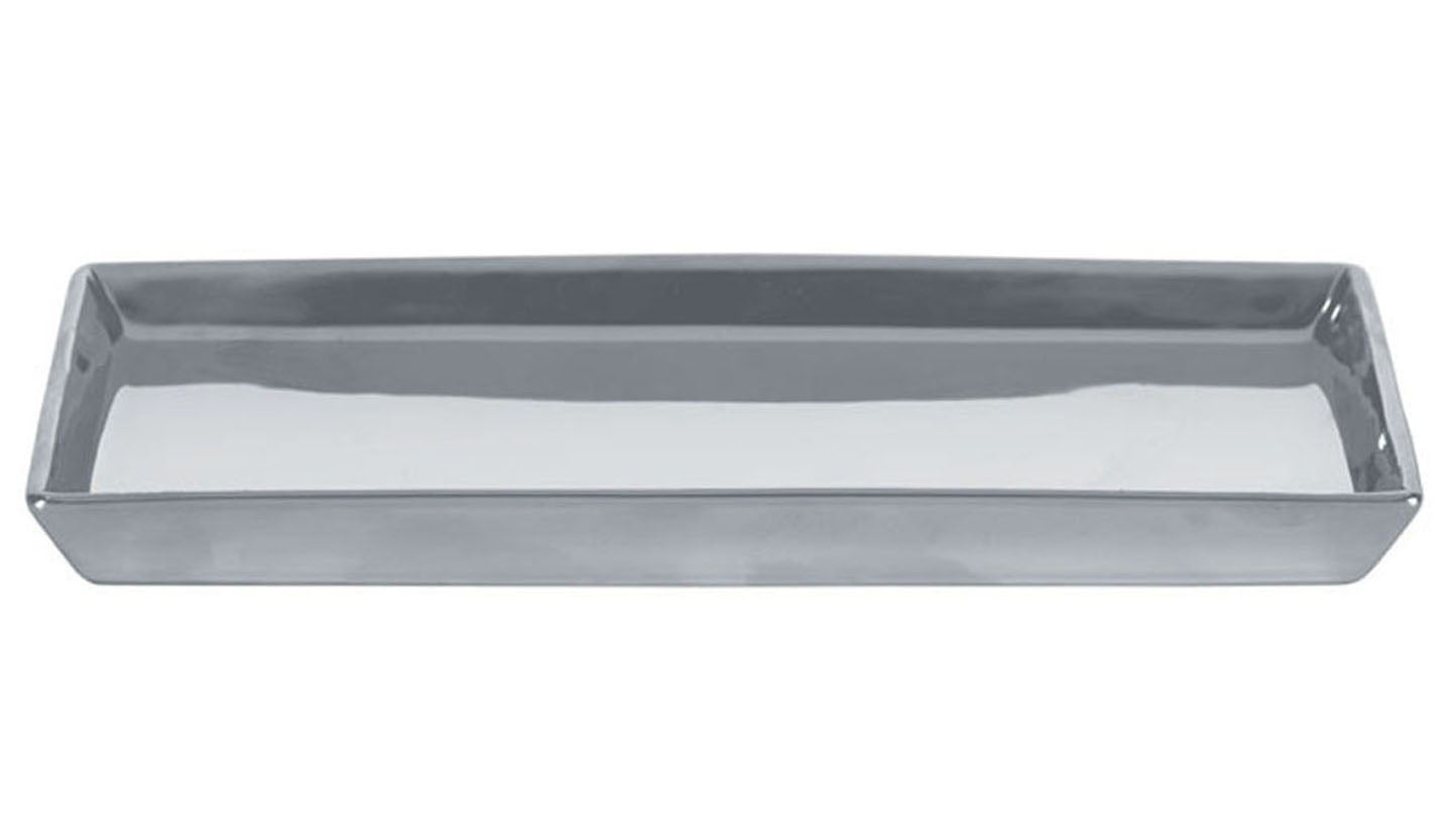 Rechteckige Dekoschale GLAMOUR in Silberfarben liegt leer auf hellem Untergrund.