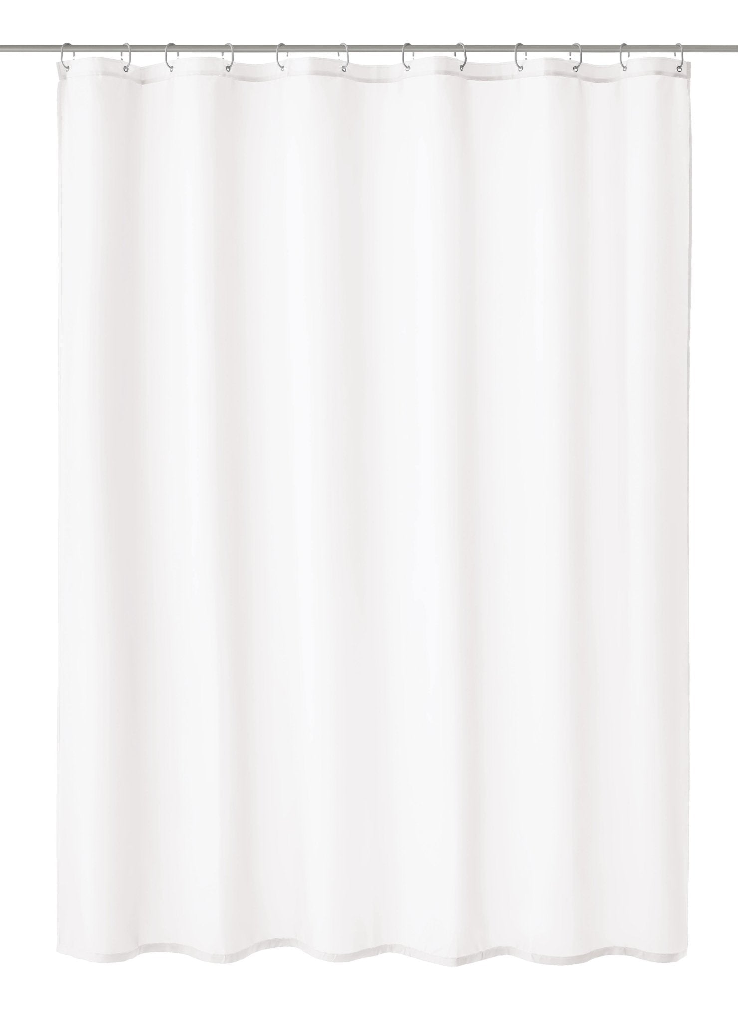 Weißer textiler Duschvorhang mit Metallösen an oberer Duschstange