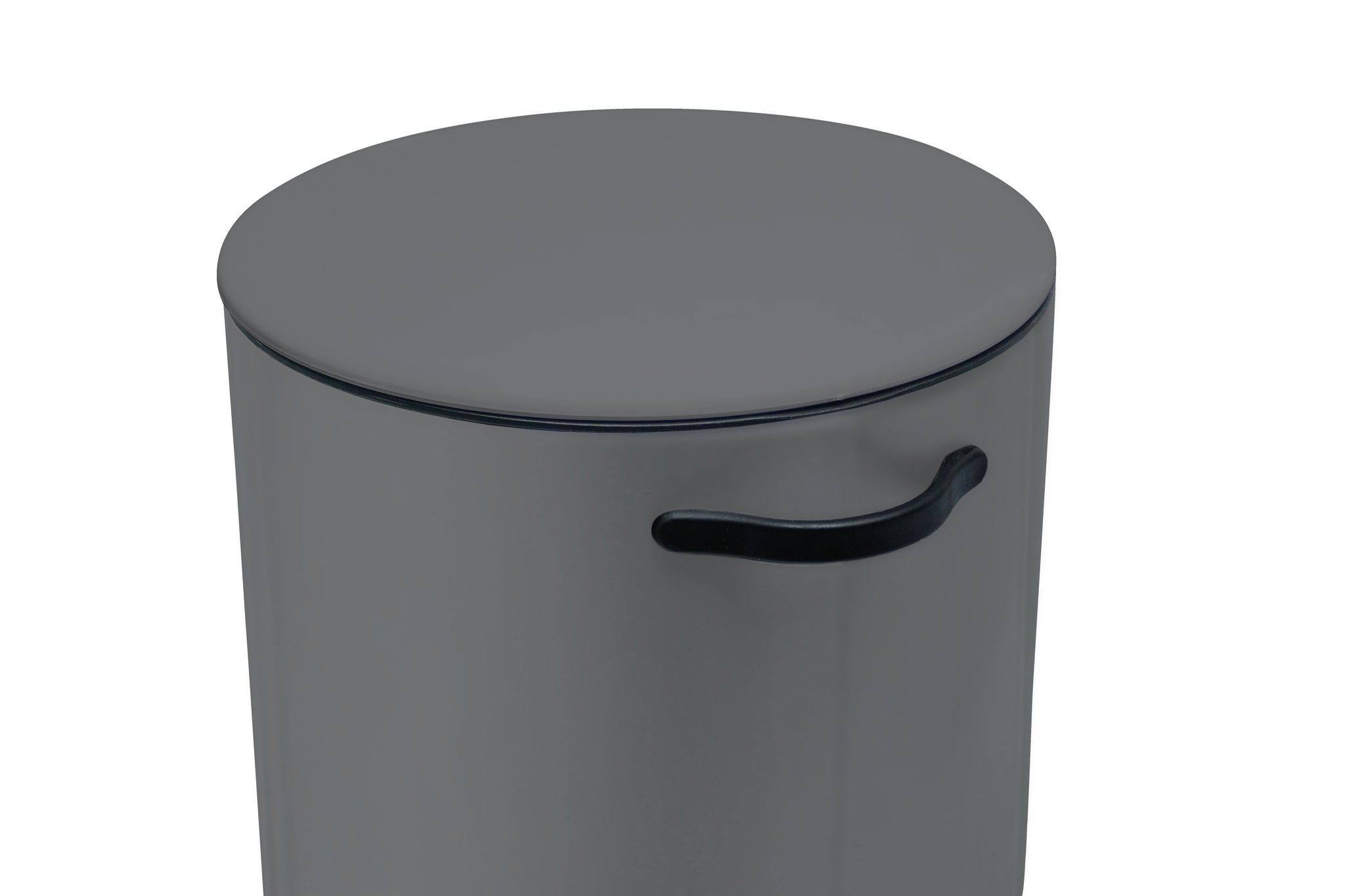 Grauer, zylindrischer Behälter mit Deckel und seitlichem schwarzem Griff