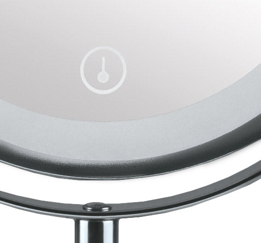 Runder Kosmetikspiegel mit beleuchtetem Touch-Sensor auf Chromfuß