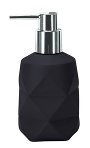 Schwarzer Seifenspender CRACKLE mit geometrischer Struktur und silbernem Pumpkopf vor weißem Hintergrund.