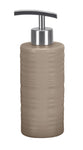 Beiger Seifenspender aus Keramik mit modernem silbernem Pumpaufsatz