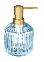Blauer Seifenspender aus Glas mit goldfarbener Pumpe vor weißem Hintergrund.