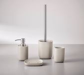 Beiges Badaccessoire-Set aus Seifenspender, Becher, Schale, Bürste