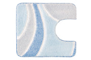 Hellblauer und weißer Badteppich mit Aussparung und geschwungenem Muster.