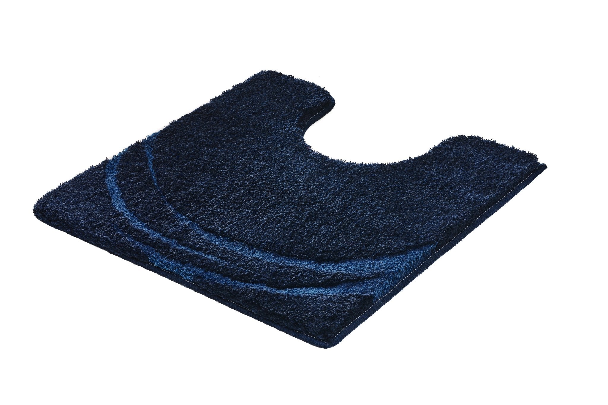 WC-Vorleger MYSTIC Navy 55 x 55 cm mit Ausschnitt liegt flach auf weißem Hintergrund.